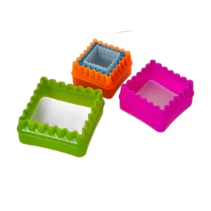 Set 6 Forme Patrate Ondulate Colorate – Decupatoare pentru Aluat, Biscuiti, Fructe sau Sandvisuri