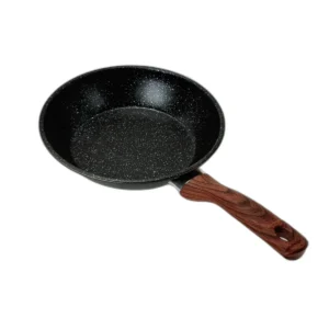 Tigaie 20 cm cu Mâner Imitatie Lemn – Interior Marmorat Antiaderent, Ideală pentru Porții Individuale și Gătit Sănătos