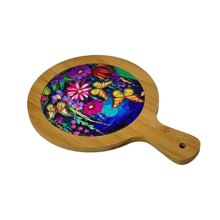 Tocator Rotund Bambus 25 cm – Model Fluturi, Rezistent, Decorativ si Functional pentru Bucatarie