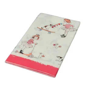 Fata de Masa cu Fetite Jucause, 120×180 cm – Material Rezistent si Usor de Intretinut pentru Uz Zilnic si Evenimente